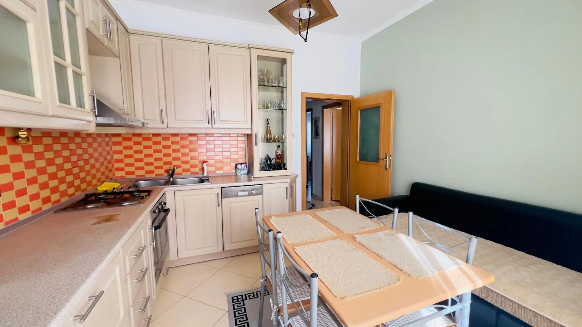 Apartment Central City Suite Berat
