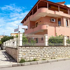 Maledhi Berat